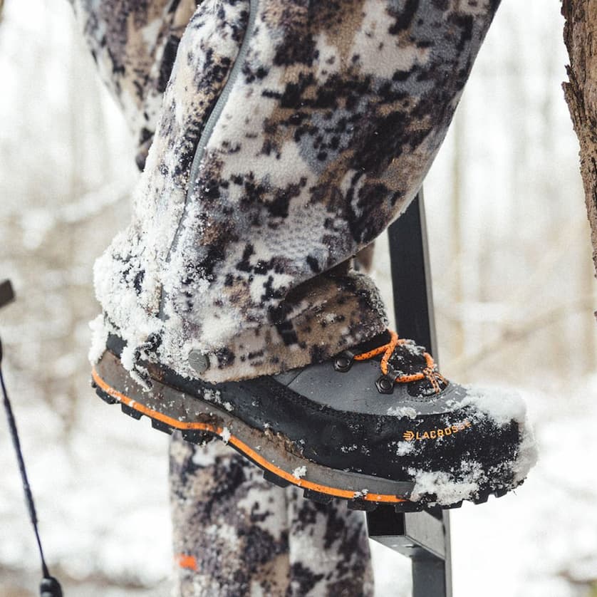 Insulated Boots for Whitetail Hunting