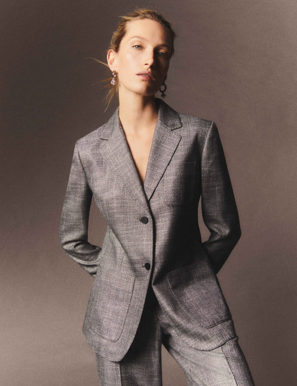 MainImage_Suit