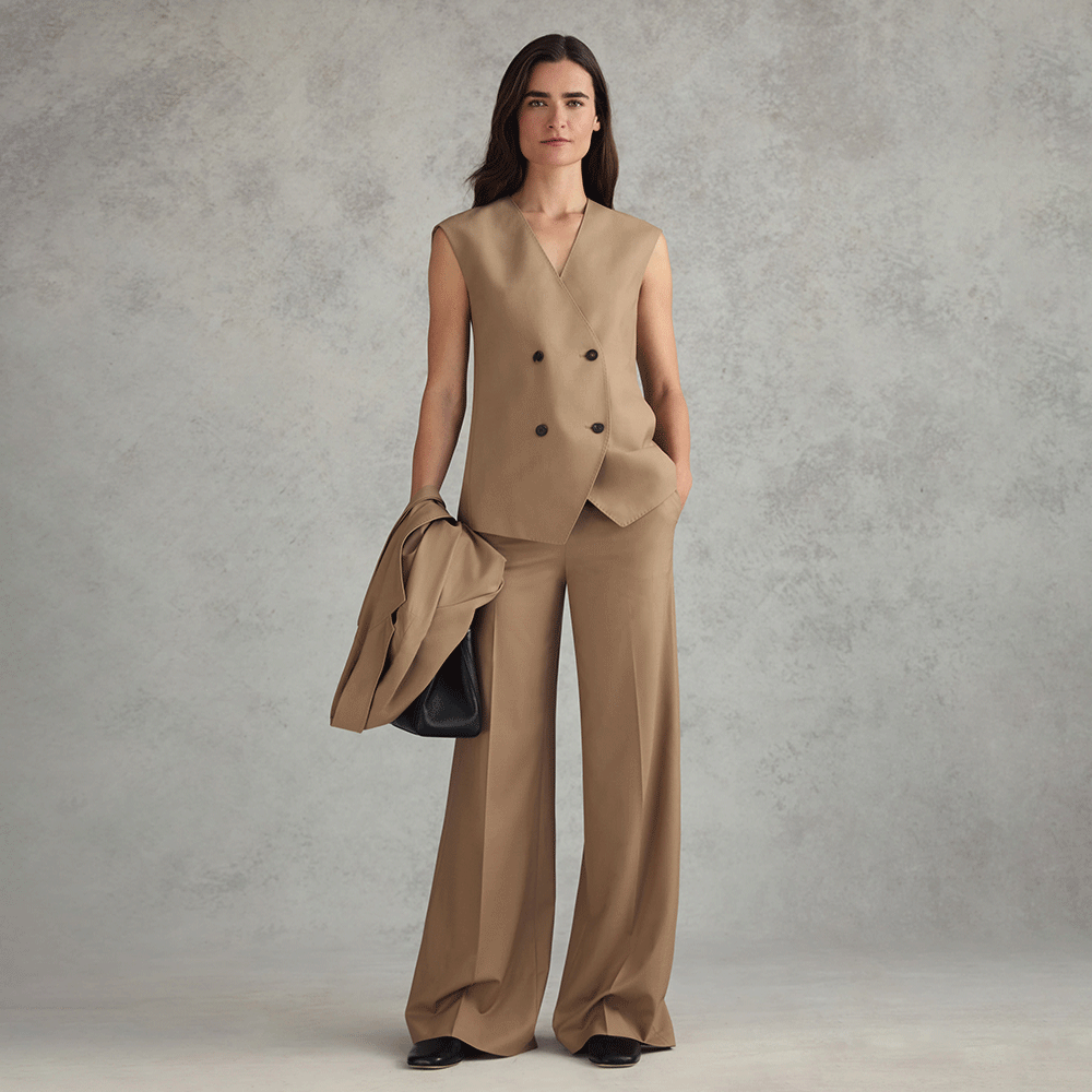 Image2_Suit
