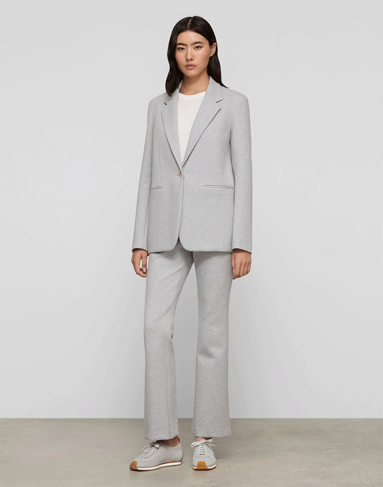 GridImage4_Suit