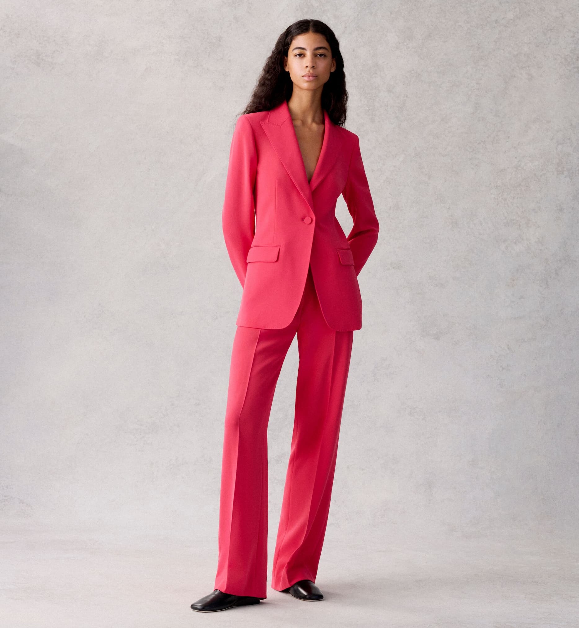 Image1_Suit