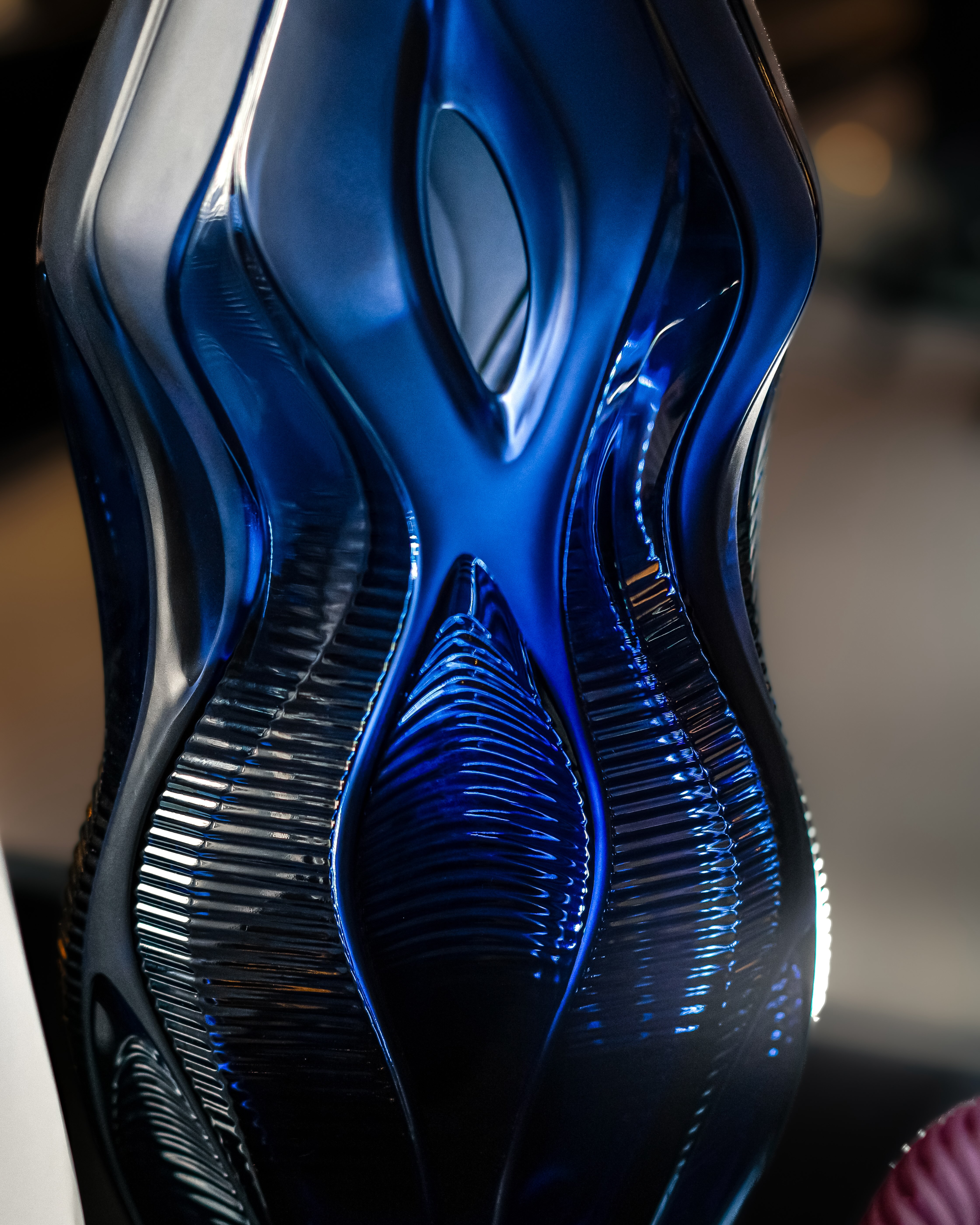 Manifesto-Vase-Zaha-Hadid-2
