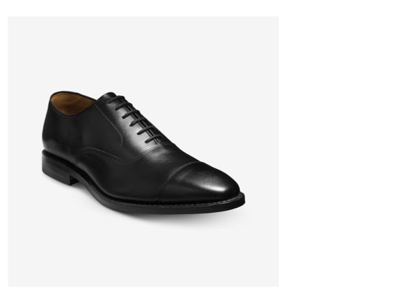 Click here to shop the bestselling Park Avenue Oxford in black leather.