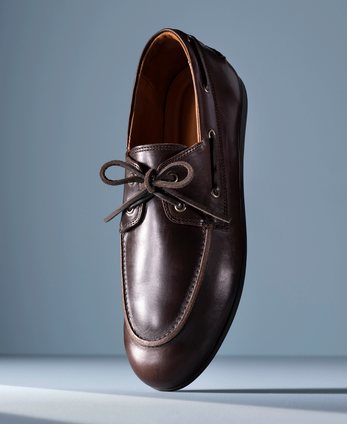 GIF of the new Aruba Boat Shoe and the Apex Driver. Click here to shop now.