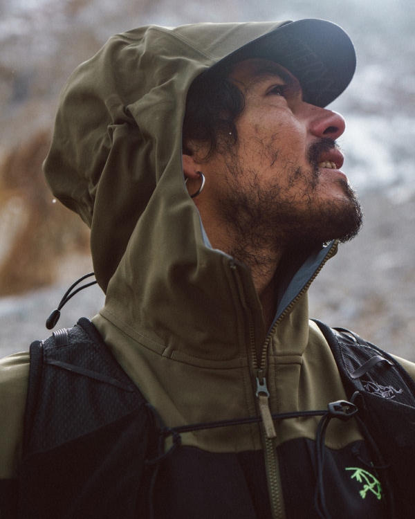 Adaptive hood design