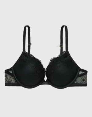Tuxedo Black﻿