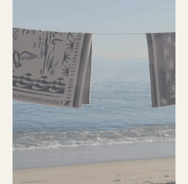 Le Soleil throw gif