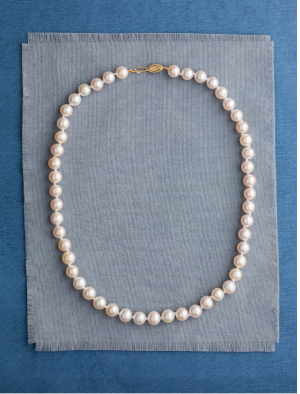 Shop our Mother’s Day Sale gift guide and save up to 30% off* fine jewelry she’ll love.