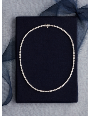 Shop our Mother’s Day Sale gift guide and save up to 30% off* fine jewelry she’ll love.