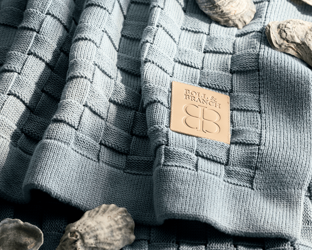 Limited time only perfect summer throw. yours free. redeem in-cart with orders of $599+. shop to redeem a $179 value. see site for details.