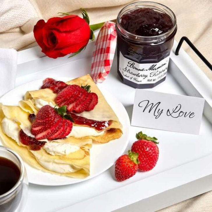 Strawberry Cheesecake Crepes