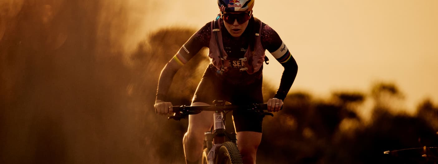 Women's Chase™ Race 4 Hydration Vest with Crux® 1.5L Reservoir