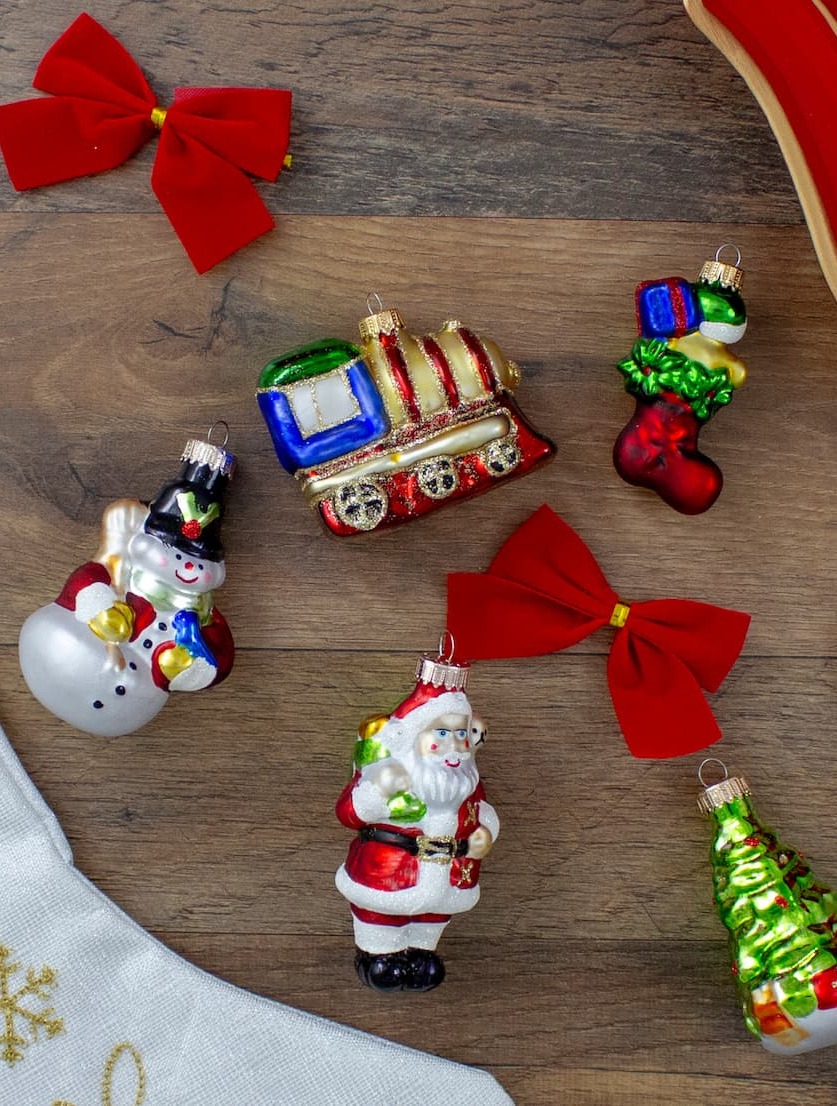 Set of 5 Christmas Ornaments