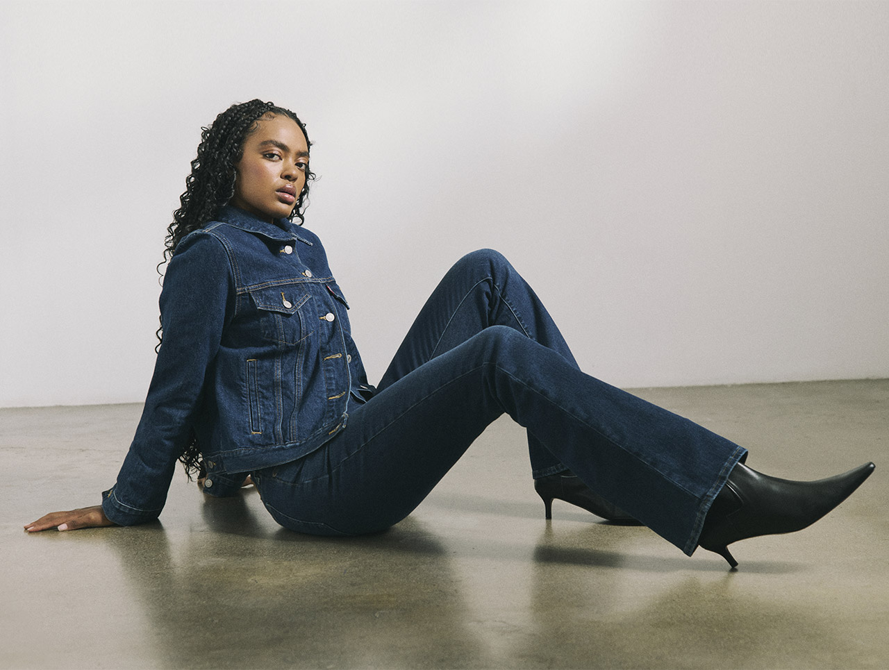 BOOTCUT JEANS ARE BACK 
