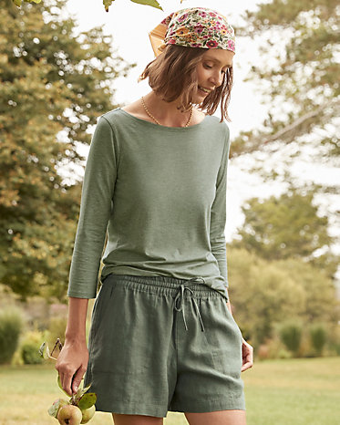 Essential Three-Quarter-Sleeve Boatneck Tee