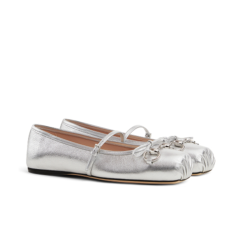 Shoe(s) Discover more on the Gucci website 