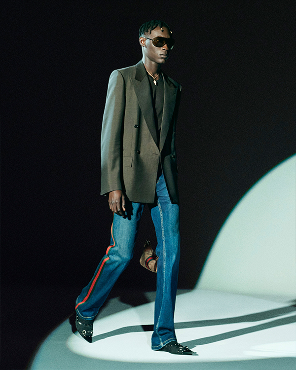 Clothing item Discover more on the Gucci website 