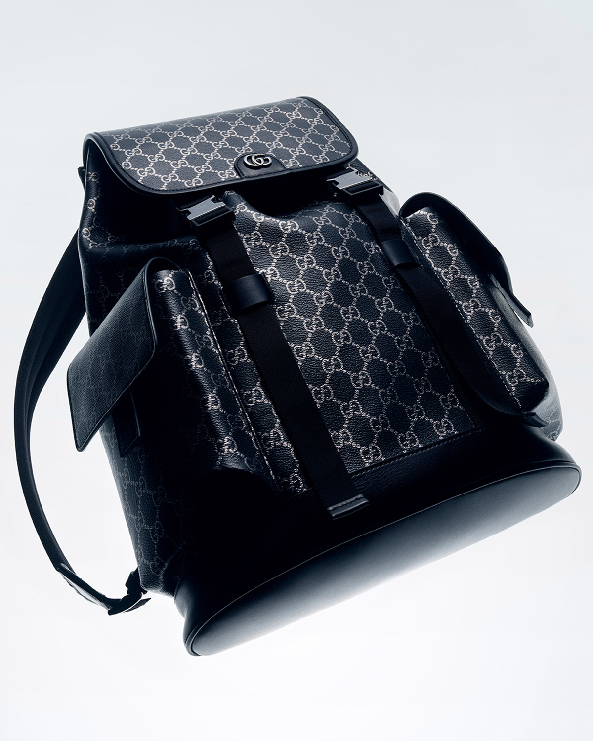 Bag Discover more on the Gucci website 