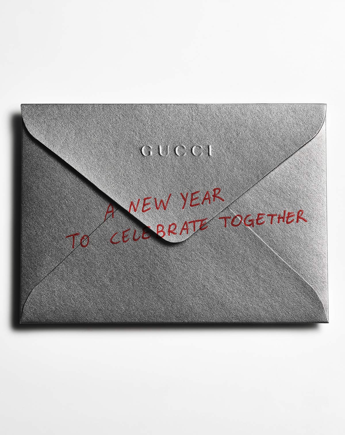  Discover more on the Gucci website 