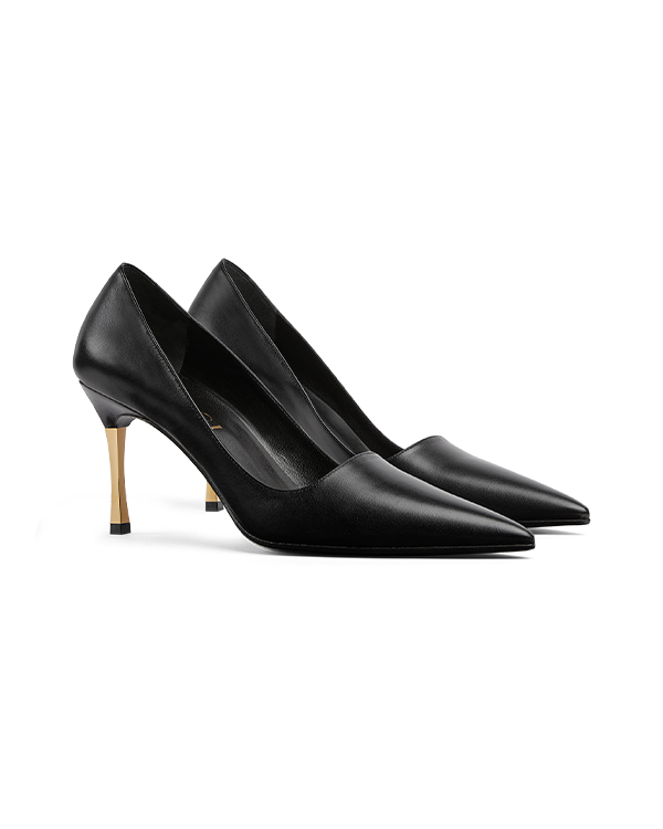 Shoe(s) Discover more on the Gucci website 