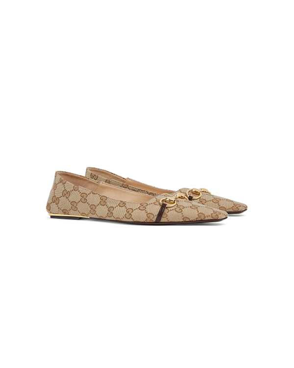Shoe(s) Discover more on the Gucci website 