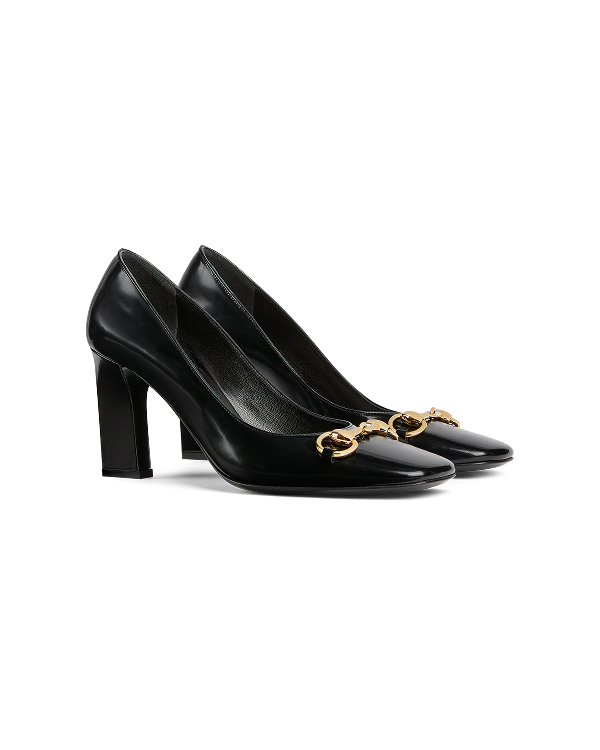 Shoe(s) Discover more on the Gucci website 