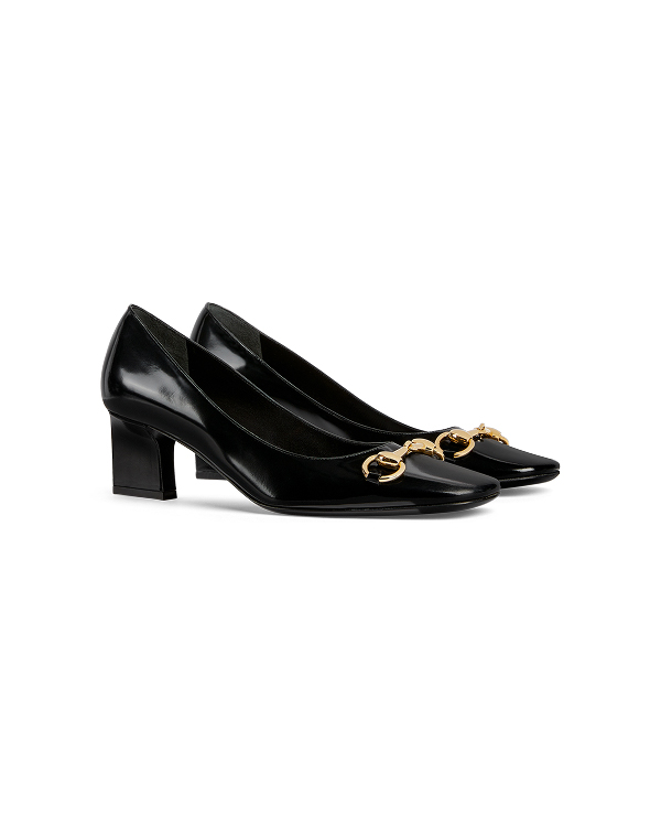 Shoe(s) Discover more on the Gucci website 