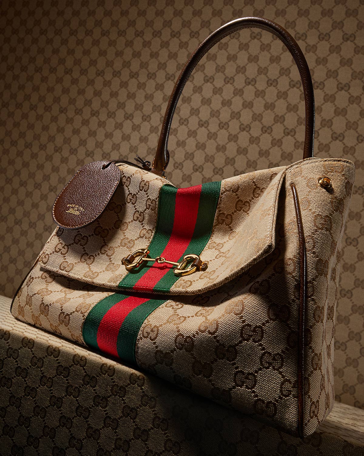 Bag Discover more on the Gucci website 