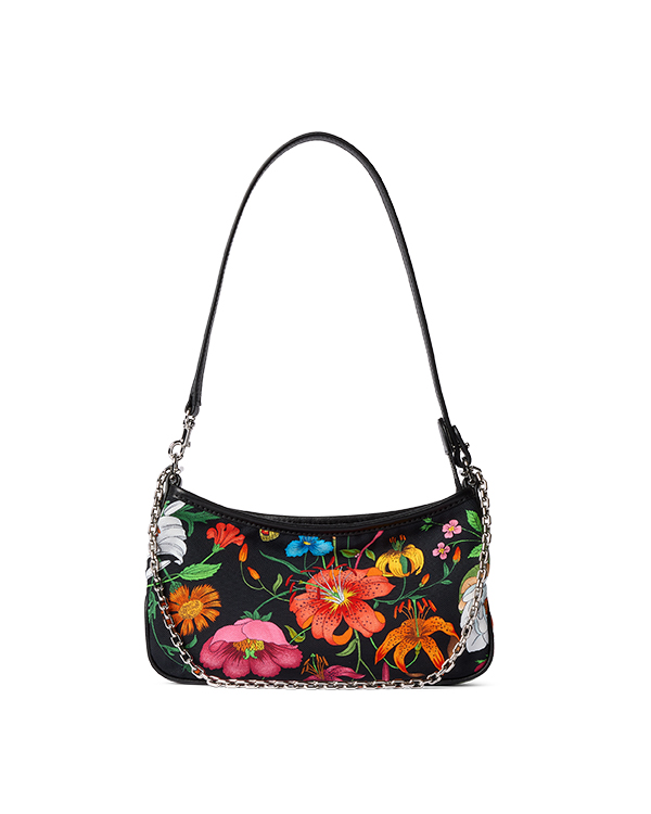 Bag Discover more on the Gucci website 