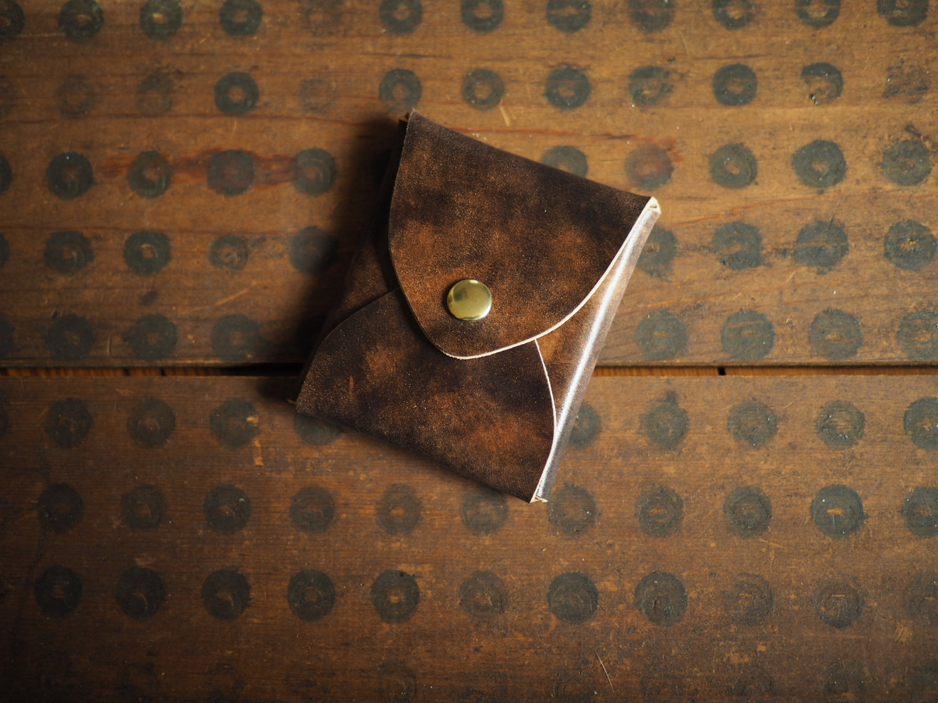 https://www.hollowsleather.com/product-page/frank-little