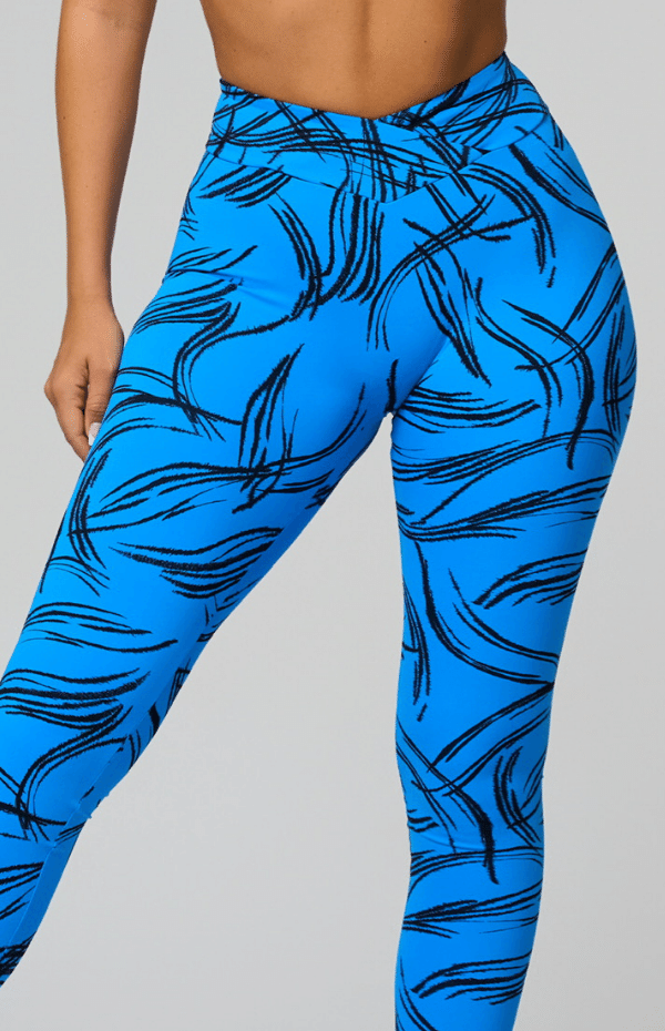 Azul V-Cut Scrunch Legging
