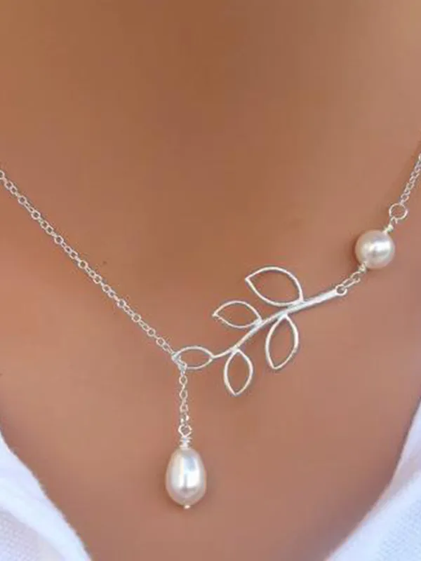 Image of New Chic Fashion Vintage Leaf Pearl Necklace
