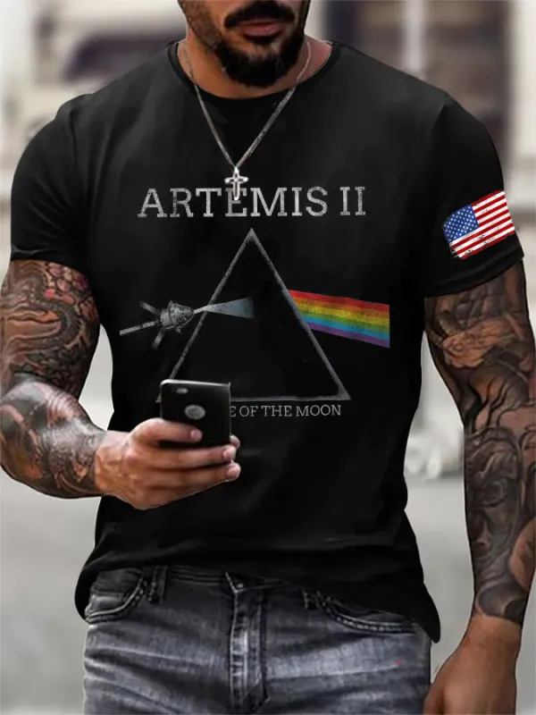 Image of Men's Retro Artemis II Dark Side Of The Moon Print T-Shirt