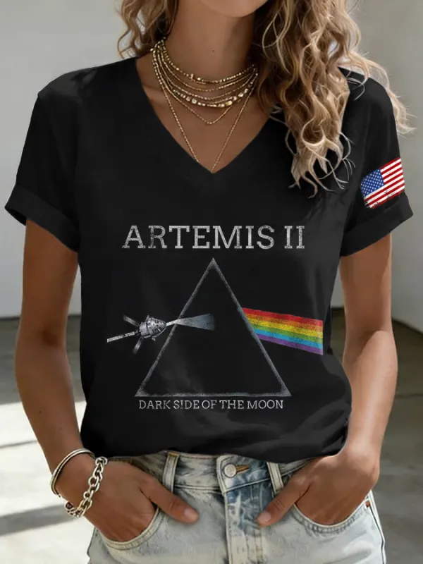 Image of V-Neck Retro Artemis II Dark Side Of The Moon Print T-Shirt