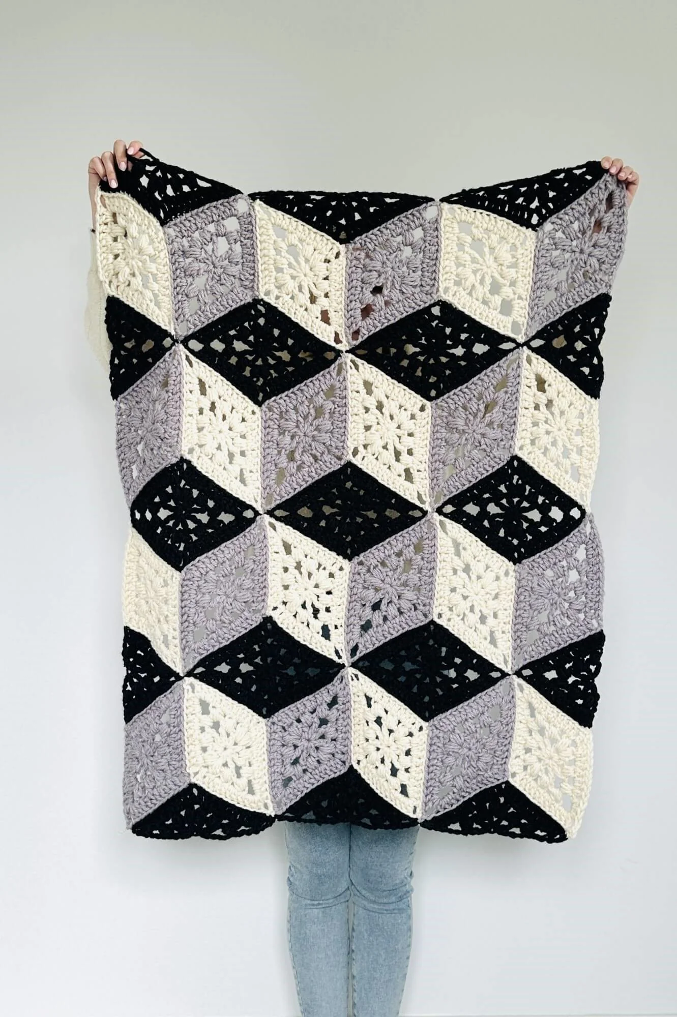Image of Crochet Kit - Tulip Cube Throw