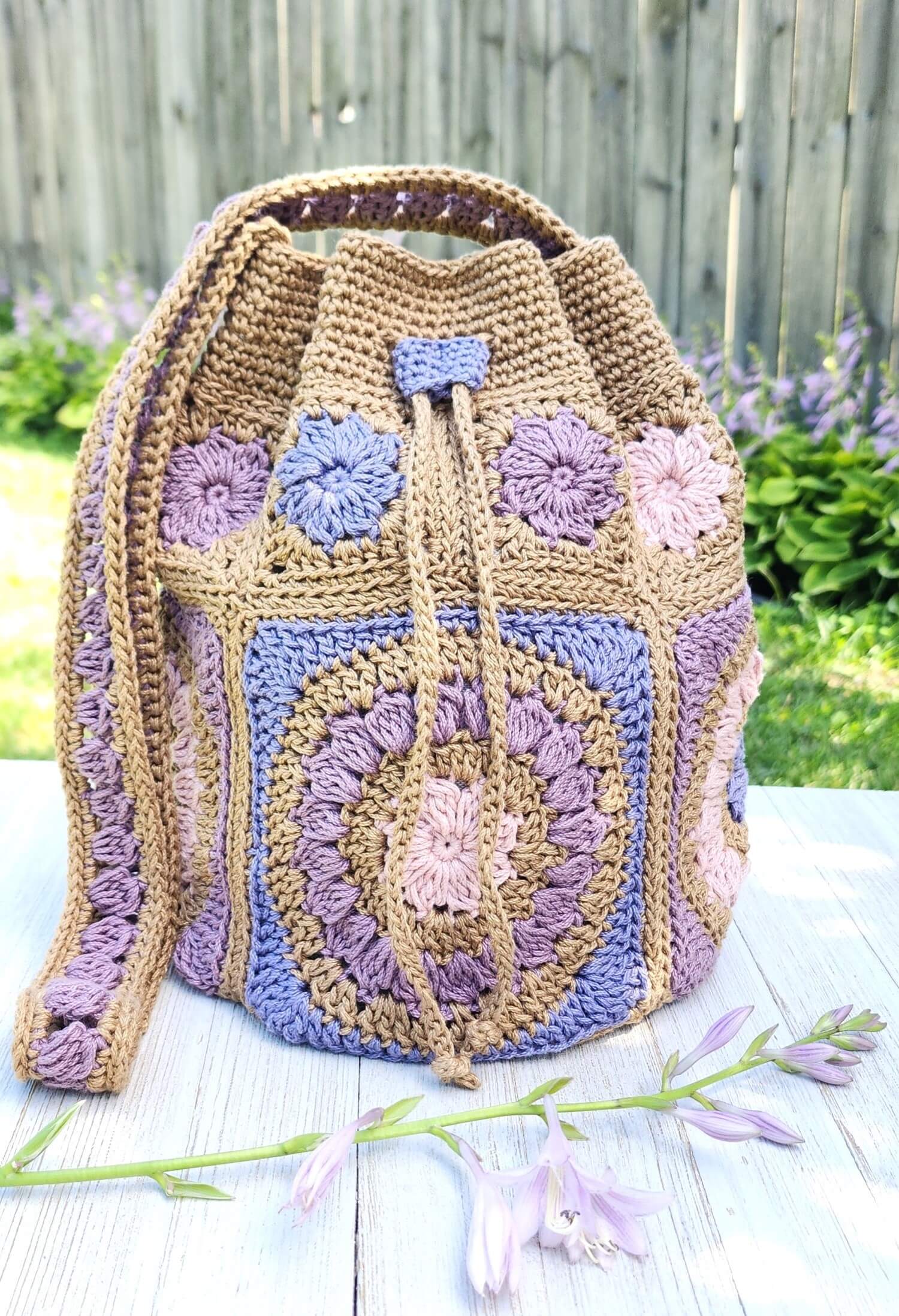 Image of Crochet Kit - Petals Bucket Bag