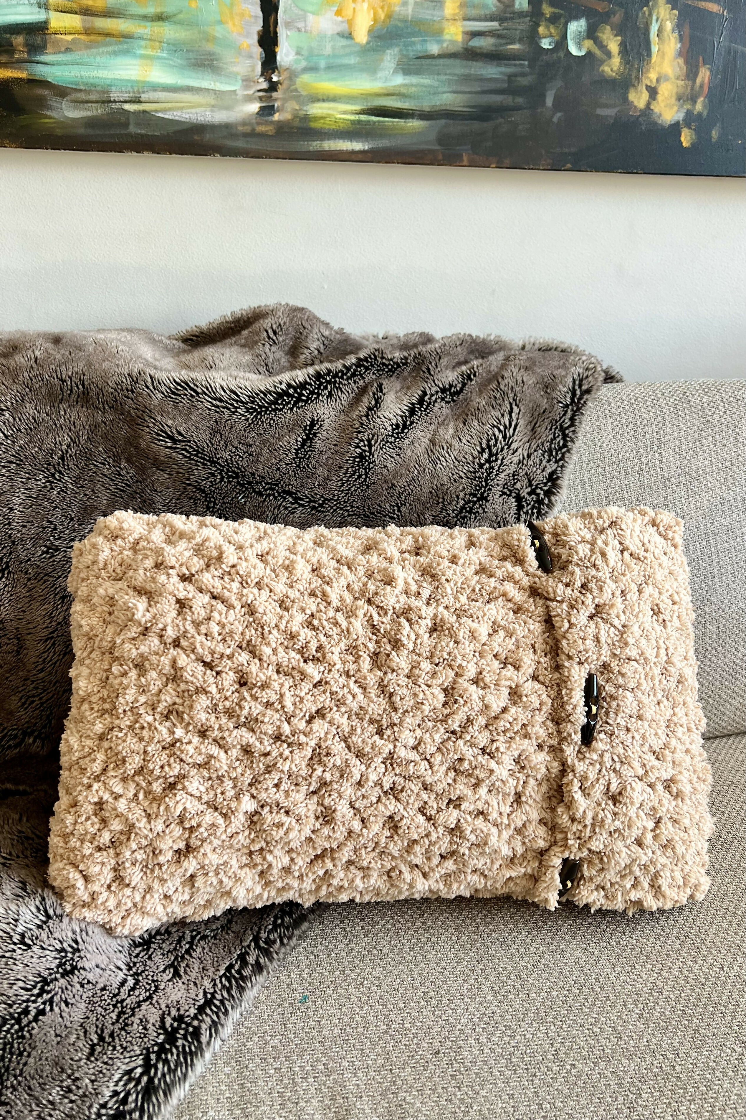 Image of Darcy Pillow (Crochet)