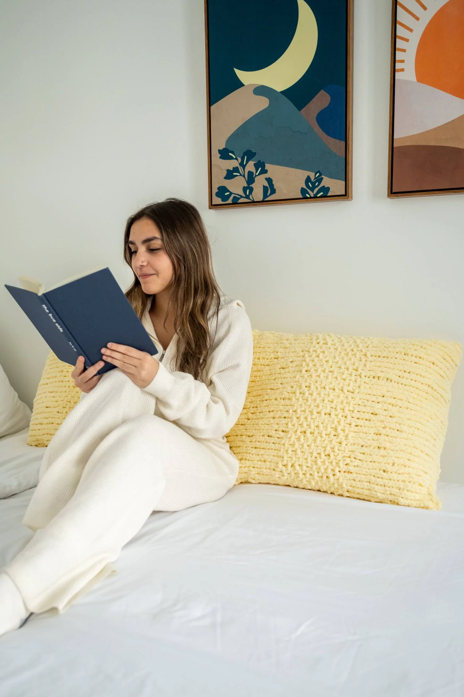 Image of Ridge Line Body Pillow (Knit)