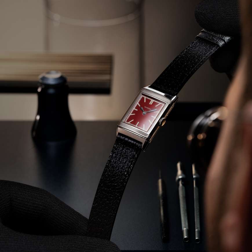 FIRST REVERSO CAPSULE