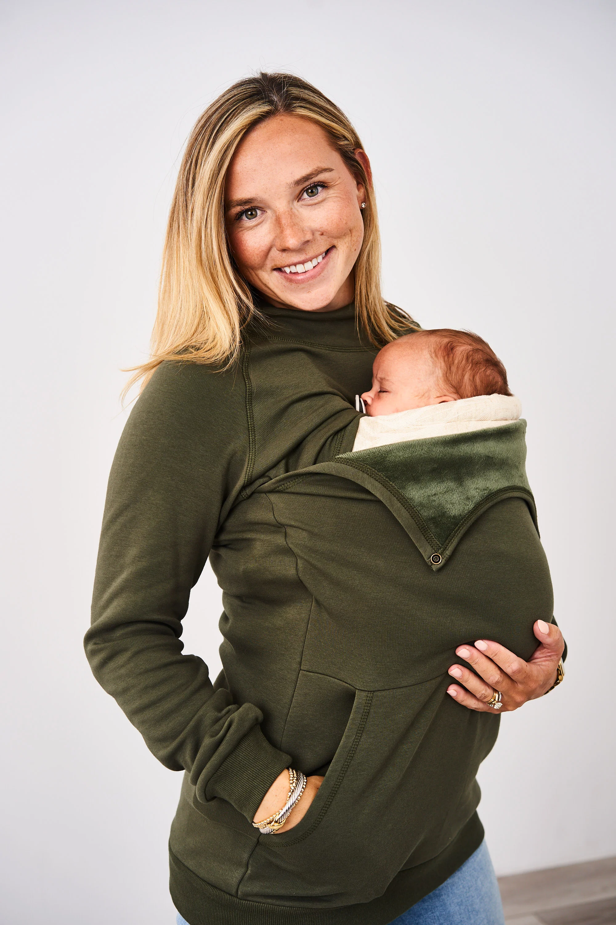 Image of Latched Mama Harbor Snap Nursing Pullover