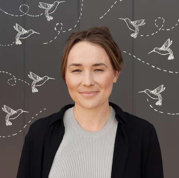 Brooke Alexander of Nest Bedding with birds illustration