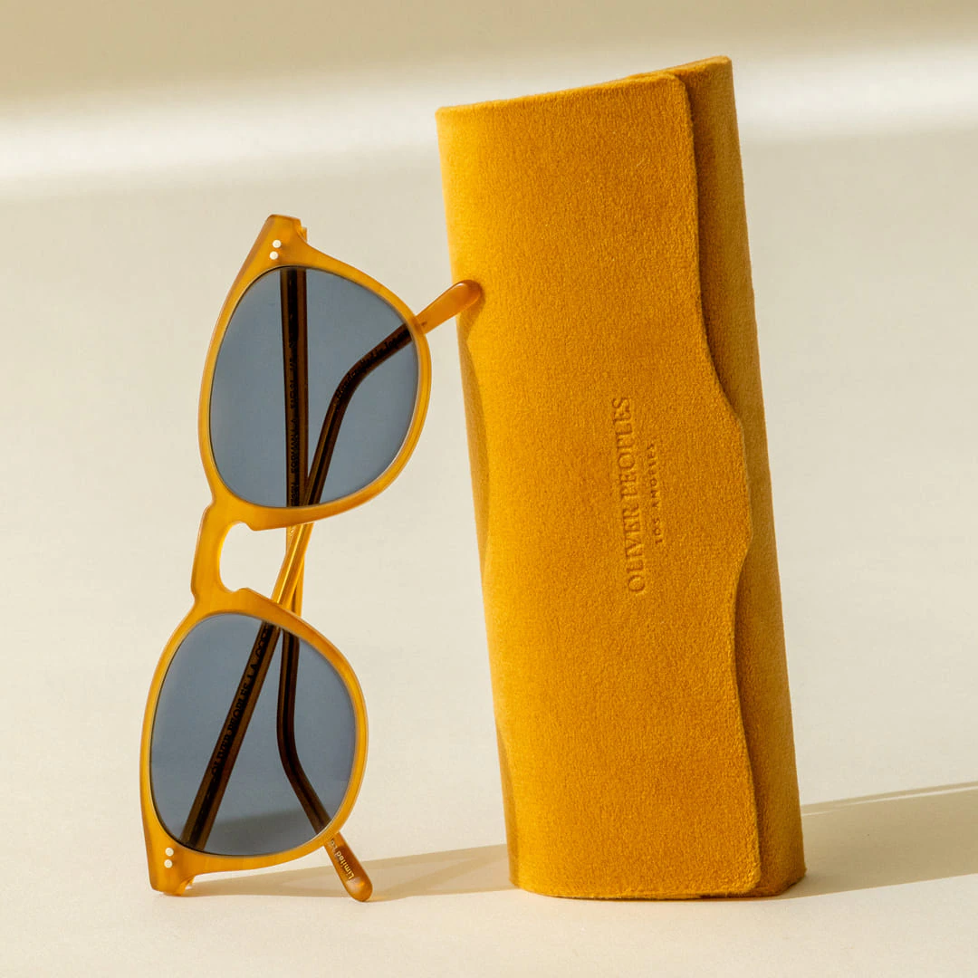 Oliver Peoples