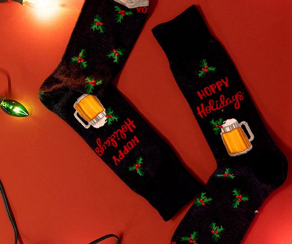 HOTSOX Men's Hoppy Holidays Crew Socks
