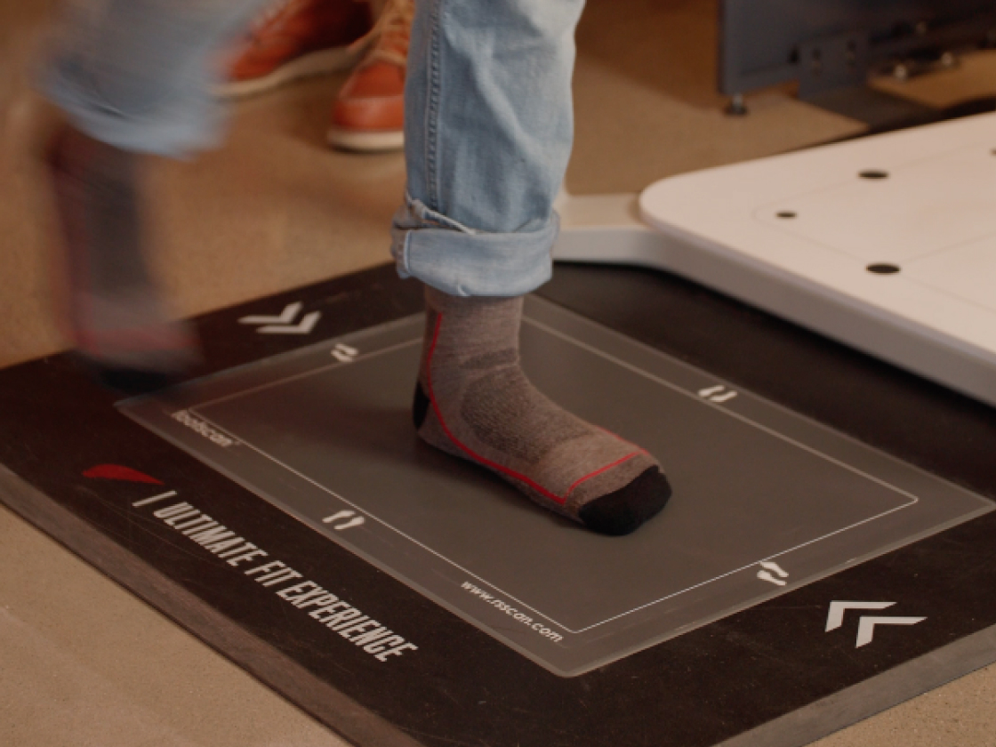 Stepping onto the Ultimate Fit Experience pad