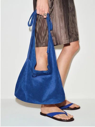 Medium Vittoria Tote Bag