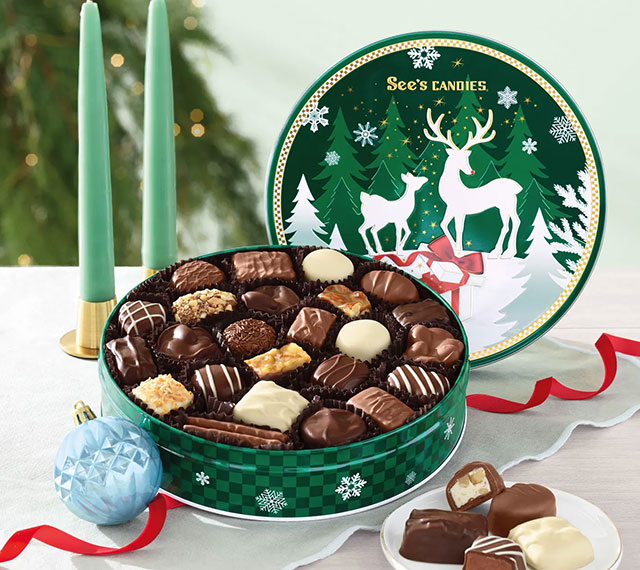 Christmas Wonders Tin
