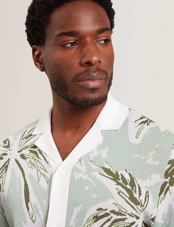 KYES Leaf Print Knitted Short Sleeve Shirt