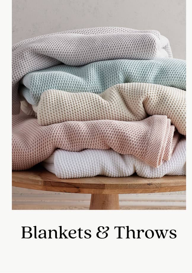 Blankets & Throws