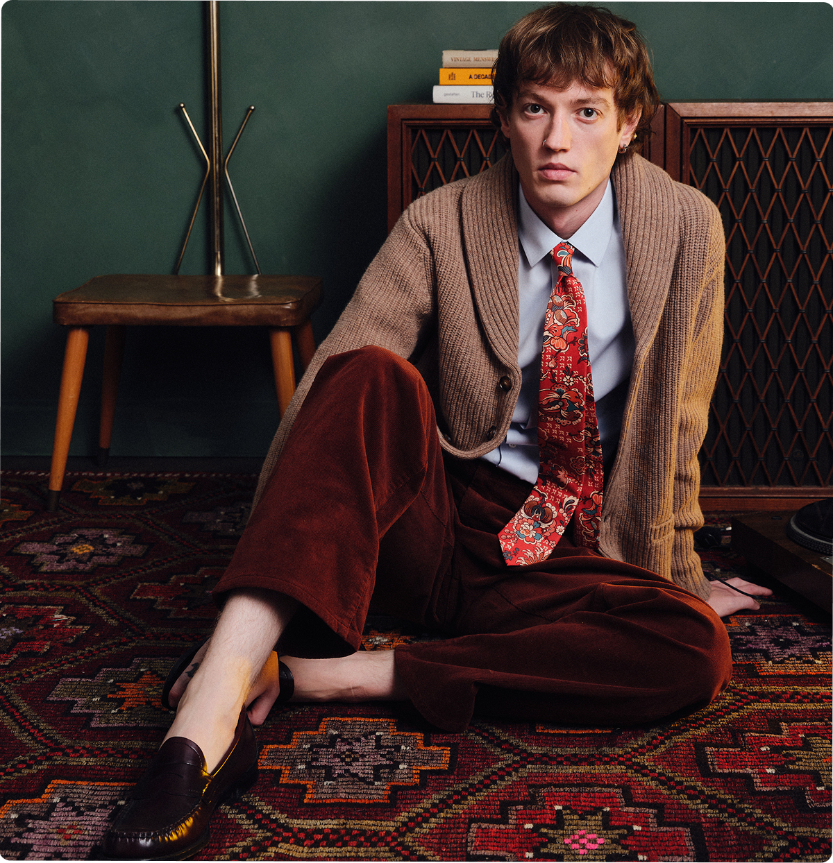 Cotton ties bring a relaxed, matte texture that feels right at home in warmer weather. Lightweight and easygoing, they are ideal for spring and summer dressing and work well when you want polish without formality.