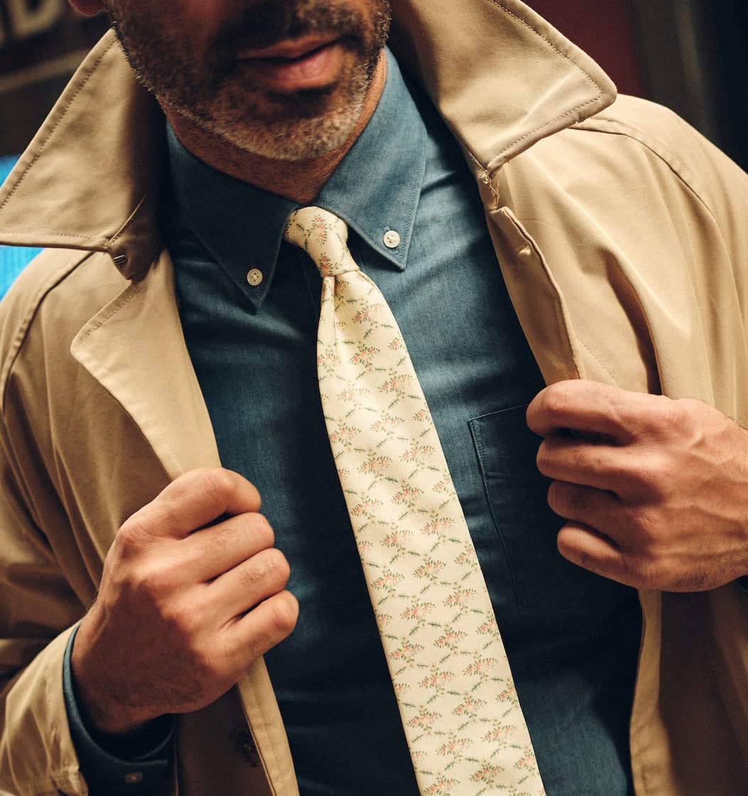 Spring in Chicago comes to life with effortless florals, refined stripes, and everyday tailoring.